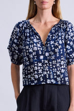 Load image into Gallery viewer, Caminitas Puff Top

