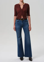 Load image into Gallery viewer, Kimberly 70&#39;s Flair
