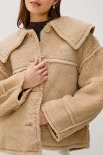 Load image into Gallery viewer, Wesson Coat
