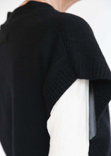 Load image into Gallery viewer, Zoe Black Vest
