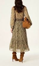 Load image into Gallery viewer, Dress Coraly
