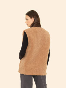 Thea Vest